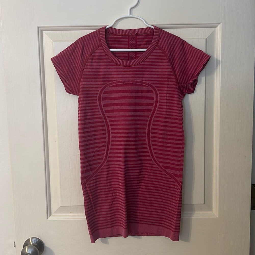 This is a maroon swiftly tee from lululemon